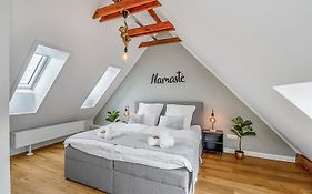 NAMASTÉ Homes - Ferienwohnung mit Dachterrasse